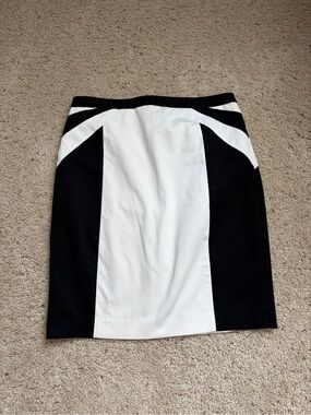 Express Black and White Panel Pencil Skirt size 8 (165)